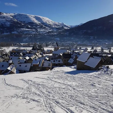 St Lary-vignec Joli Petit Idéalament Situé *